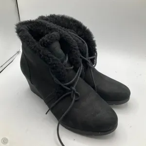 Summer Base Posture Aligning Footbed Boots Designer By Ugg In Black, Size: 8.5