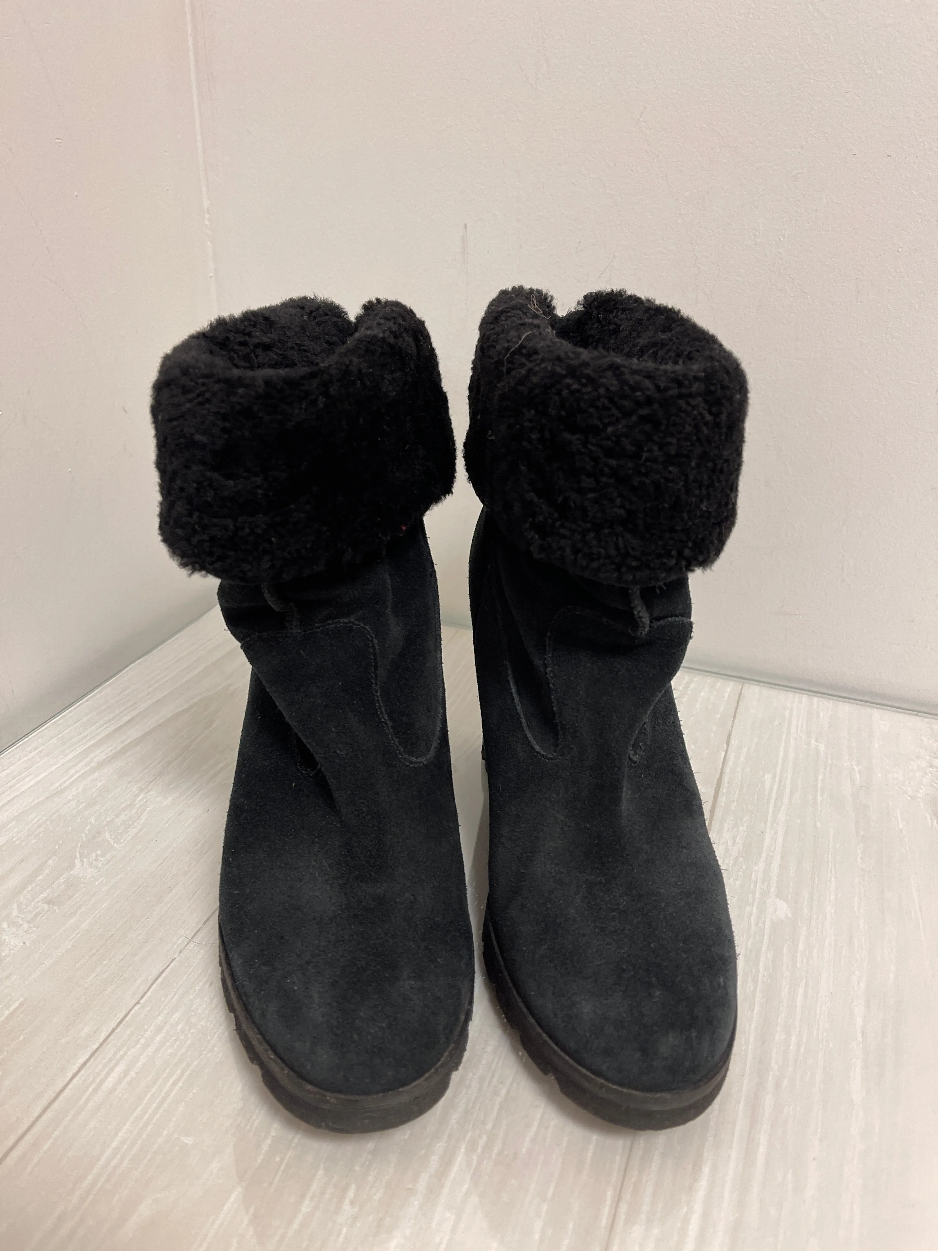 Boots Designer By Ugg In Black, Size: 8 All Weather Urban Walkers