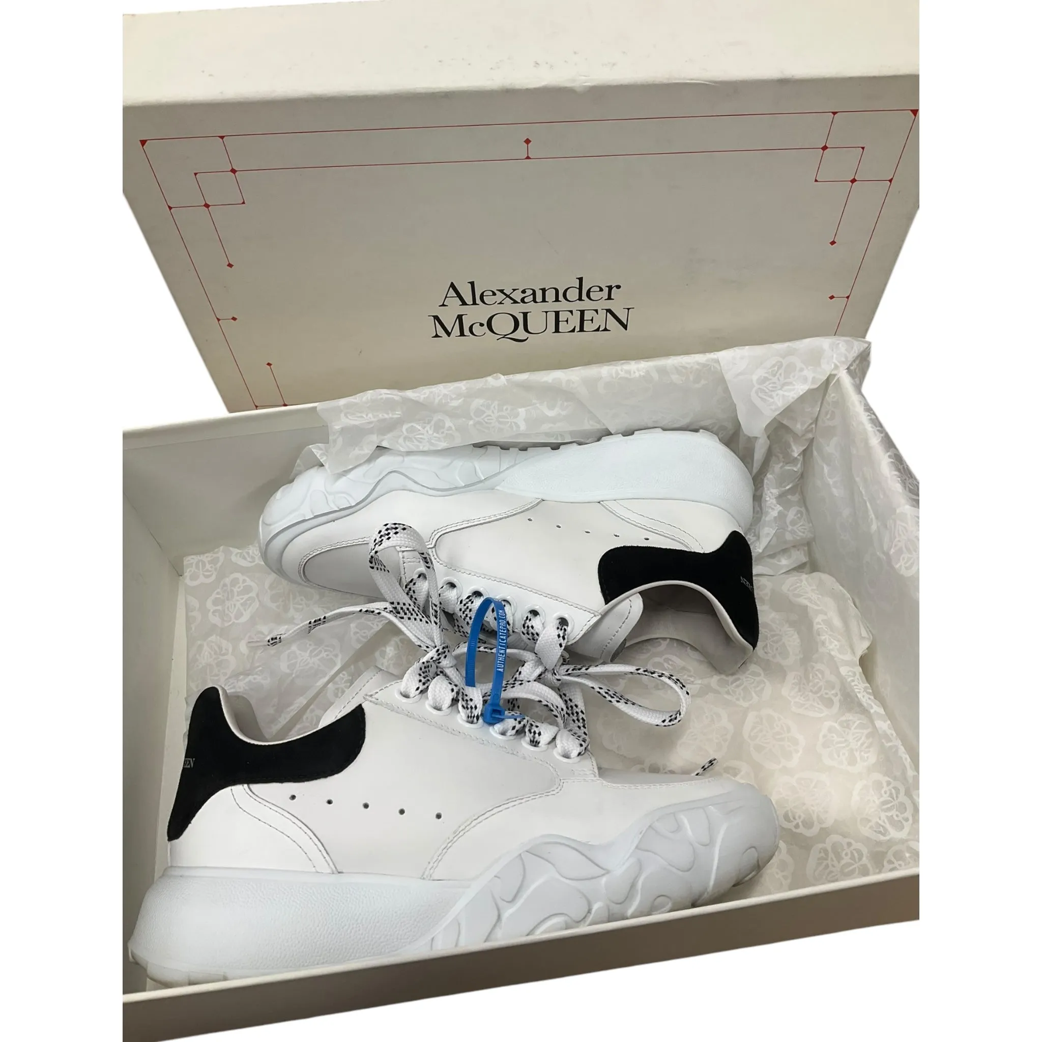 Reinforced Heel Stabilizer Match All Shoes Luxury Designer By Alexander Mcqueen In White, Size: 5