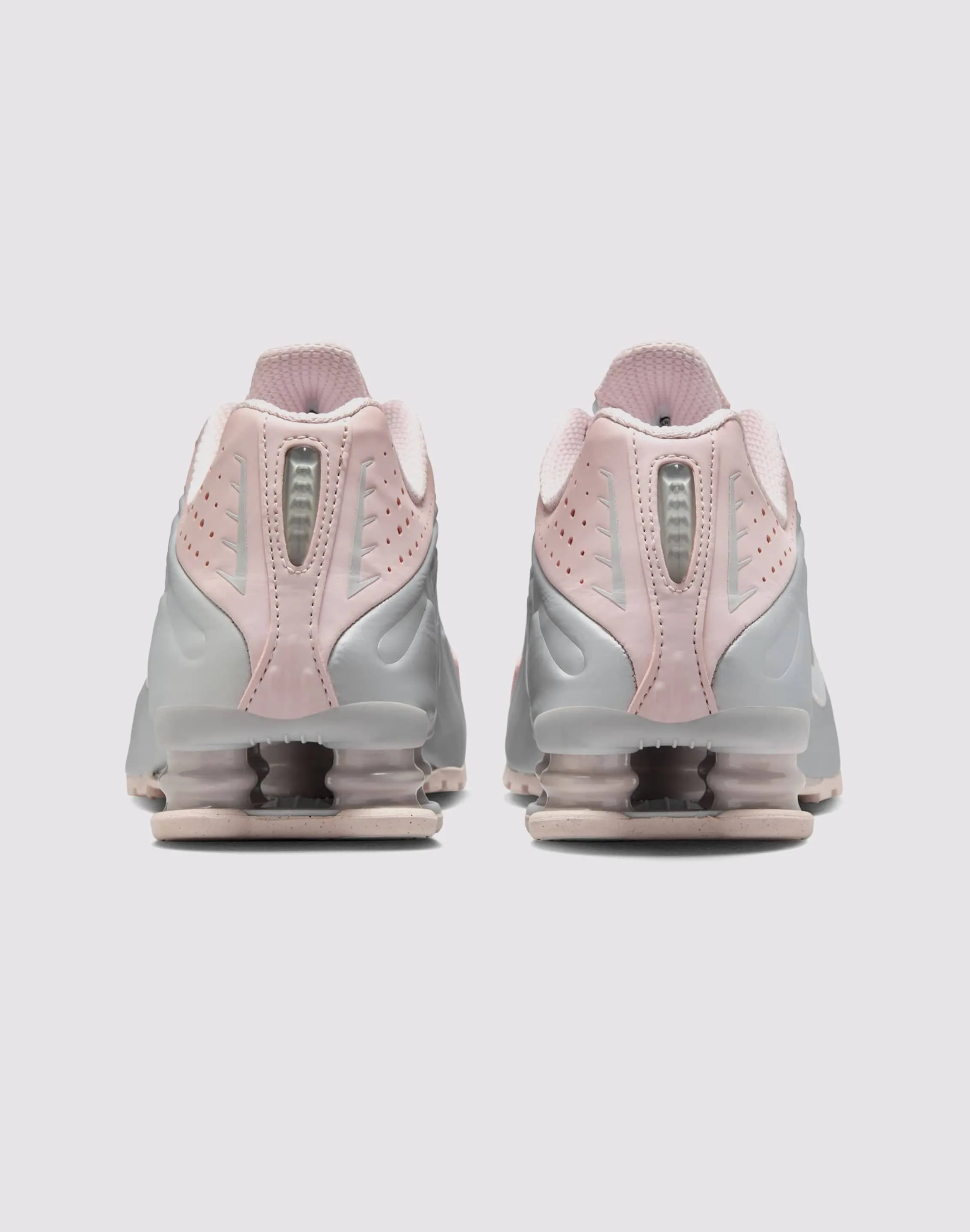 Nike Shox R4 "Barely Rose/Mtlc Platinum" Optimal Foot Alignment