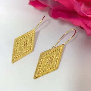 Aishwarya Earrings - VE377