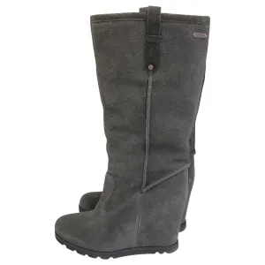 Boots Knee Heels By Unisa In Silver, Size:8.5 Feather Light Night Travel