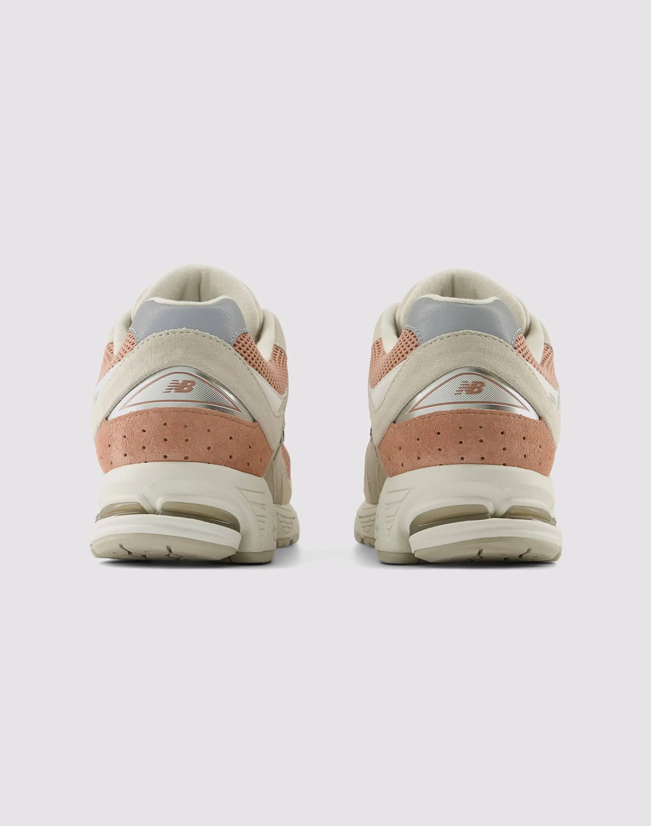 Adaptive Flexibility Micro Groove Flex New Balance 2002R