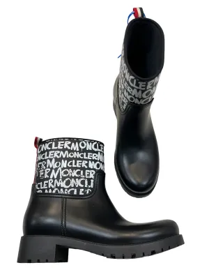 Gel Soft Stretch Fabric Weekend Trip Boots Luxury Designer By Moncler RUBBER RAIN BOOTS Size: EU 40