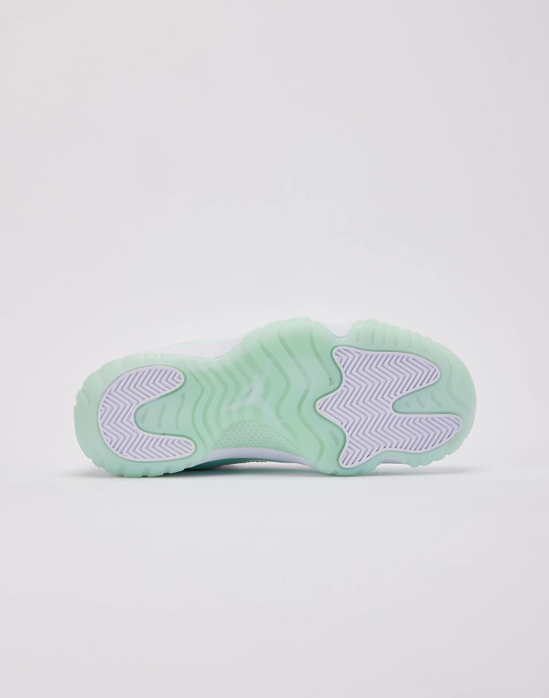 Neutral Glow Jordan Air Jordan 11 Retro Low 'Igloo'