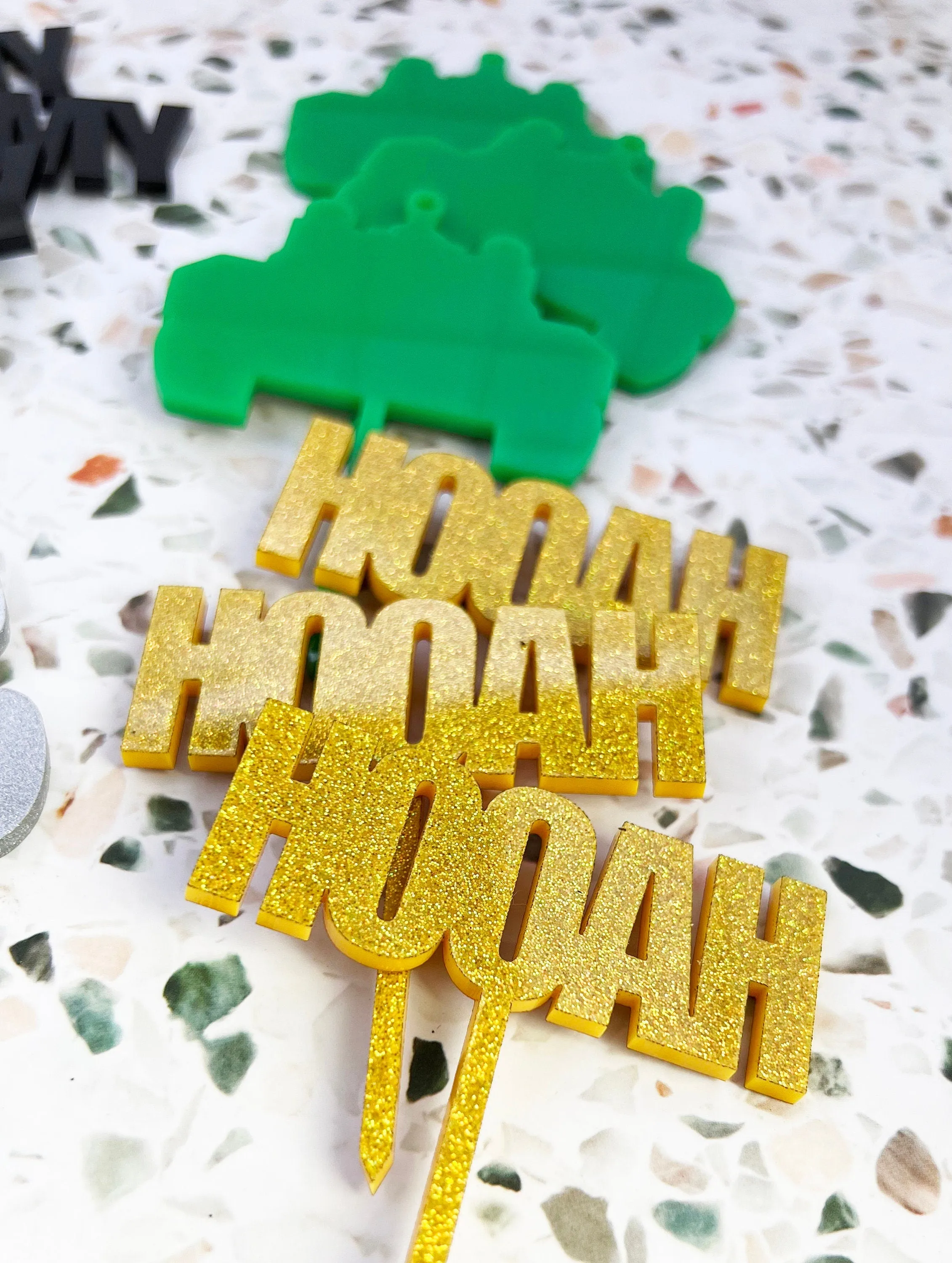 Army Cupcake Toppers, Army Cake Topper, Army Party Decorations, Army Going Away Party, Army Party Supplies, Army Birthday Party, Army Mom