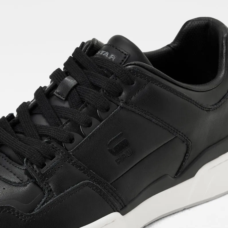 Attacc Basic Sneakers - Black