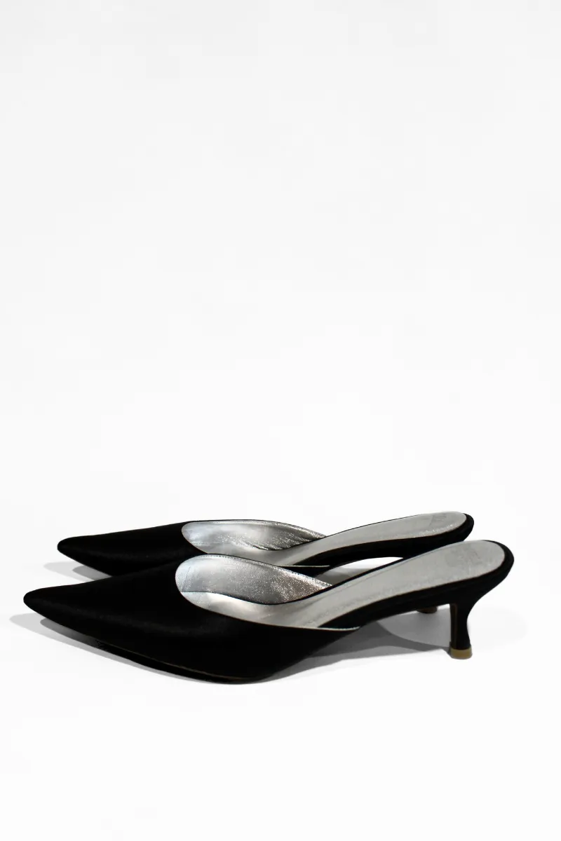 AUDREY BLACK KITTEN HEEL
