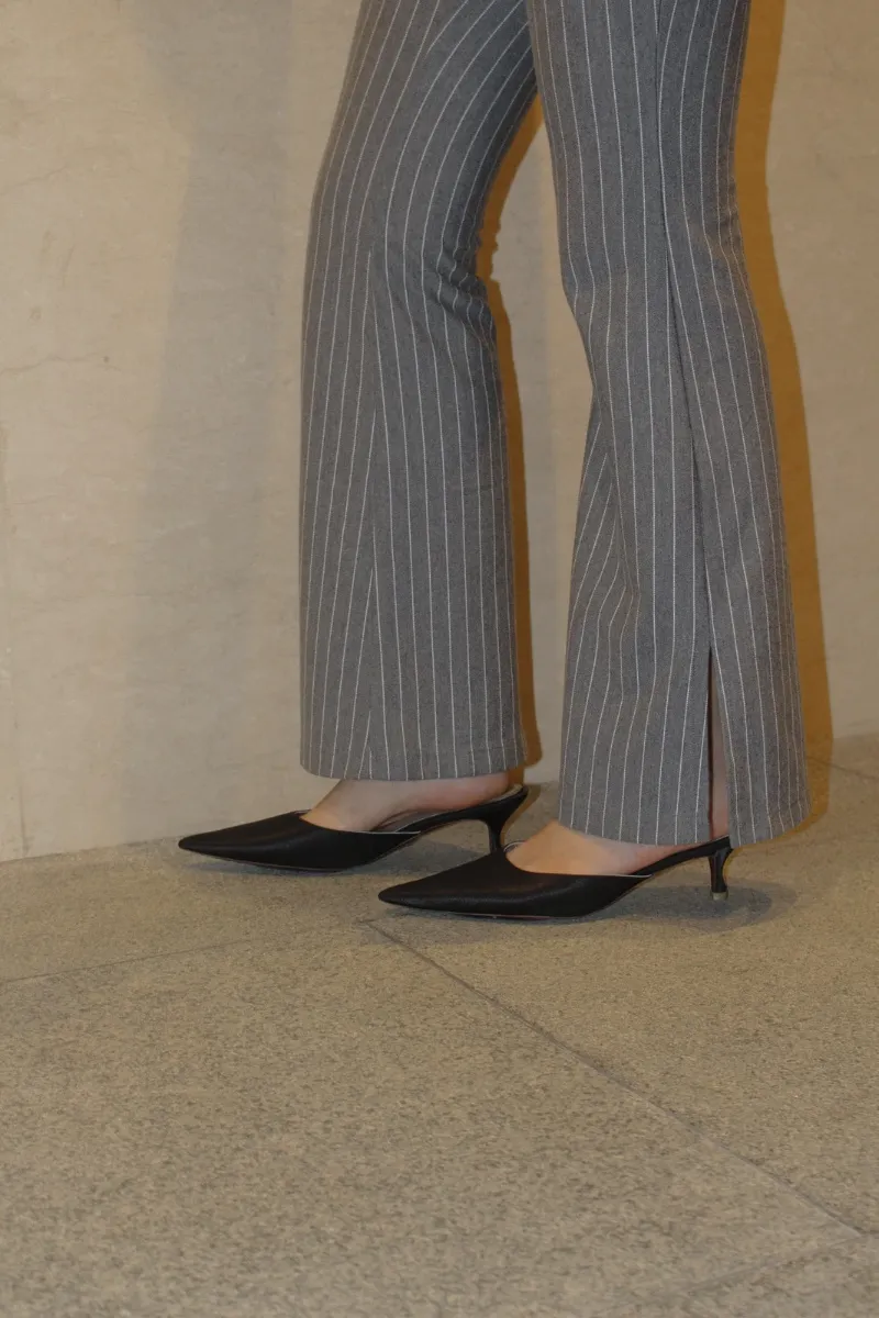 AUDREY BLACK KITTEN HEEL