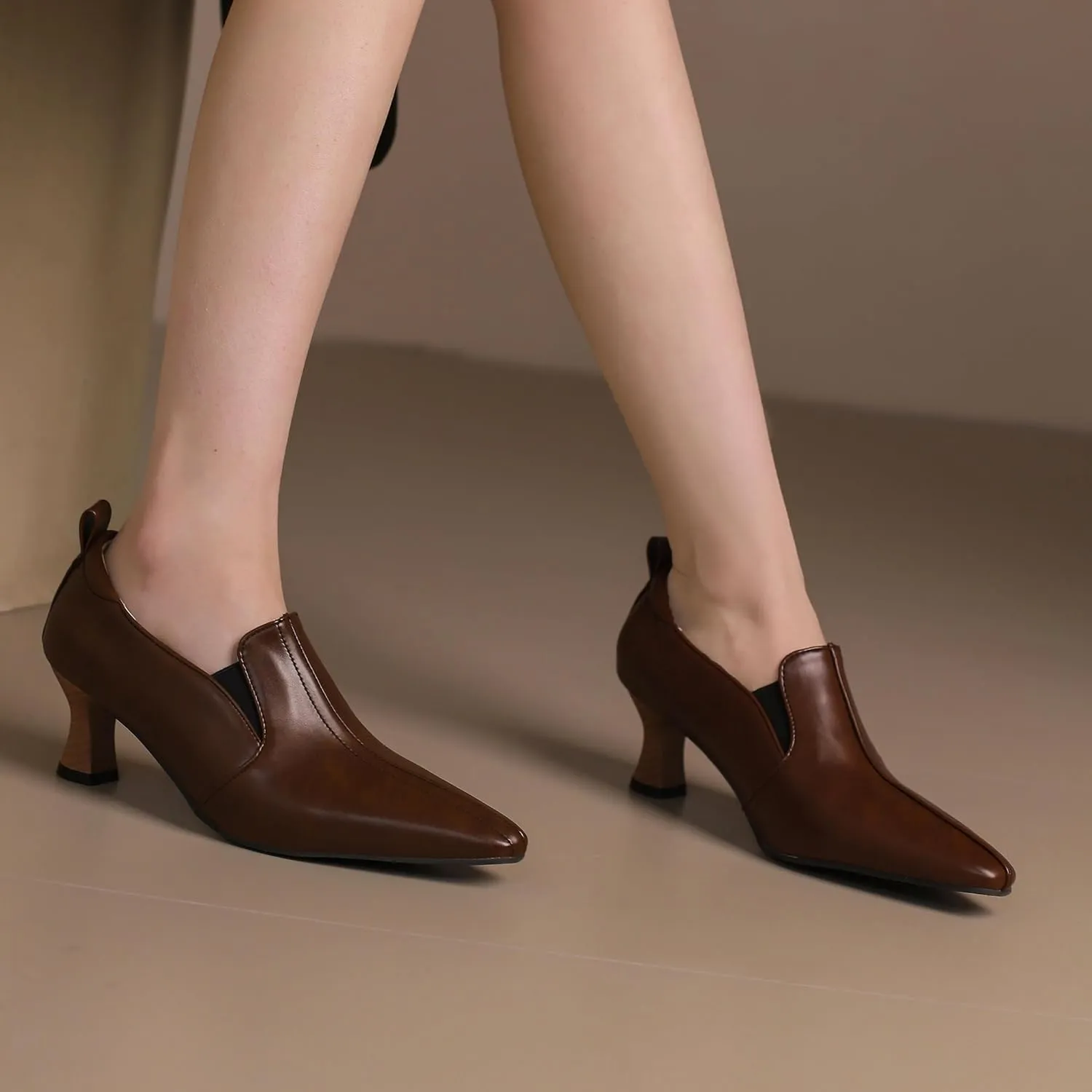 BEAUPAS Women's Kitten Heels Loafers Pointed Toe Oxfords Slip On Chunky Block Heels Pumps Vintage Shoes