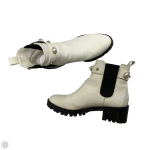 Boots Designer By Karl Lagerfeld In White, Size: 9 Quick Flex Seamless Inner Sleeve