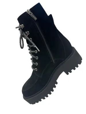 Smooth ride Safe Land Boots Designer By Cma In Black, Size: 6