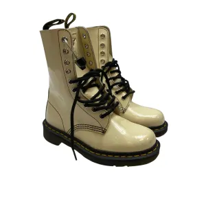 Boots Designer By Dr Martens In Cream, Size:5 Hill Tough