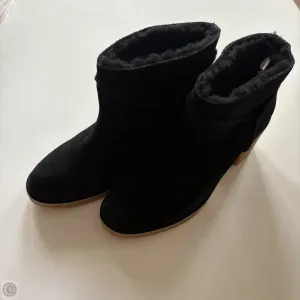 Long Lasting Outsole Durability Boots Designer By Ugg In Black, Size: 9.5