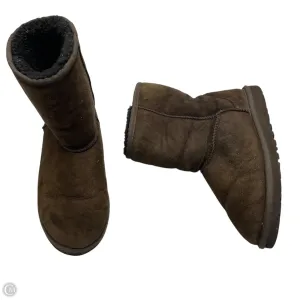Boots Designer By Ugg In Brown, Size: 5 Long Move