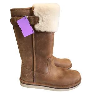 All Comfort Field Power Boots Designer By Ugg In Brown, Size:5