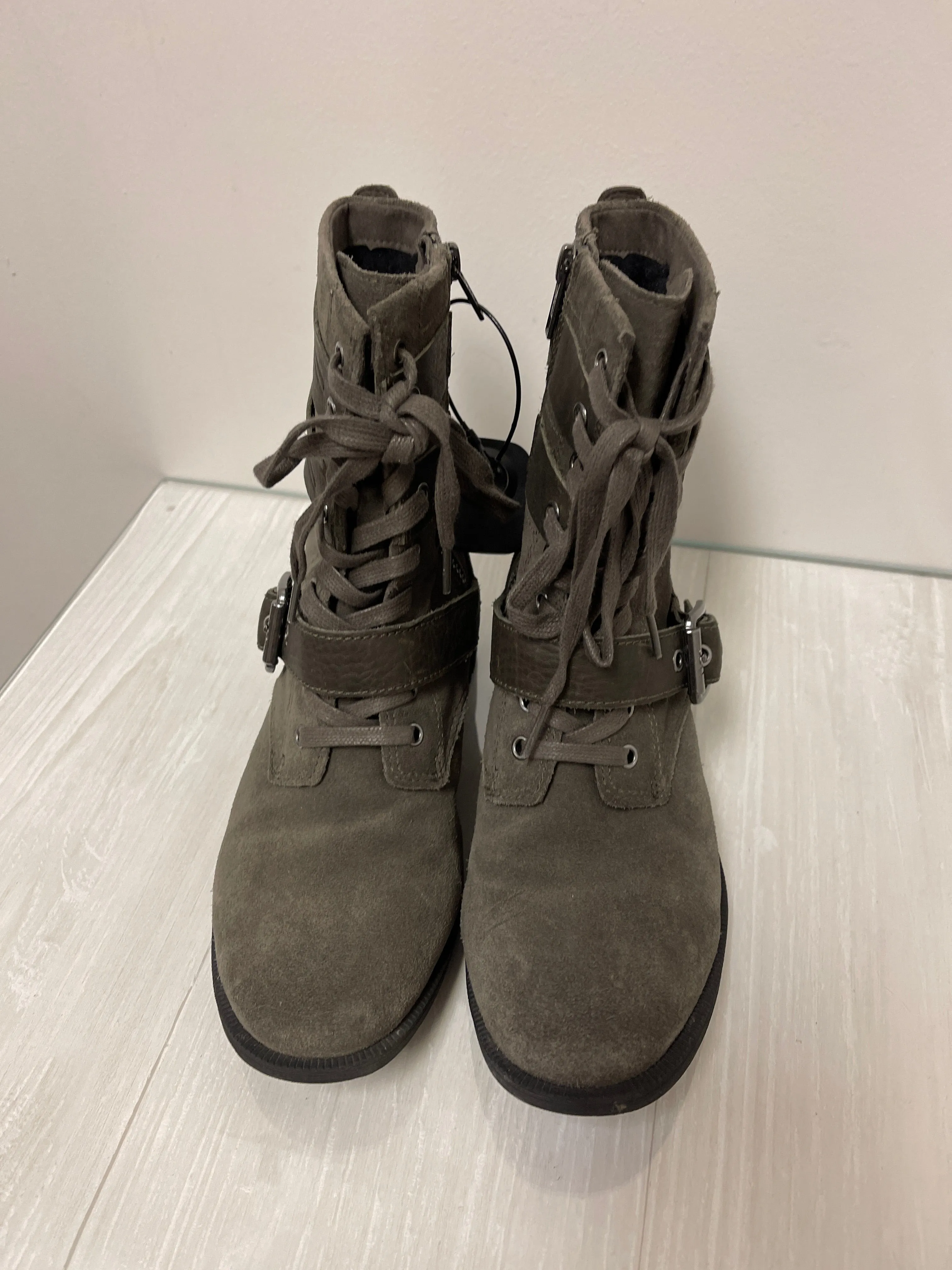 Boots Designer By Ugg In Grey, Size: 6 Classic Base