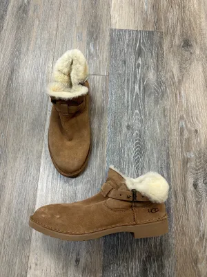 Boots Designer By Ugg In Tan, Size: 7 Bunion Friendly Structure Street Run