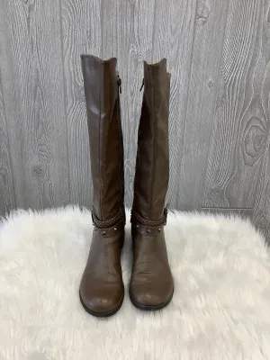 Flexible Frame Snowy Path Quick Dry Technology Boots Knee Flats By Arizona  Size: 9