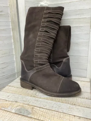 Snow Ready Boots Knee Flats By Clothes Mentor In Brown, Size: 10