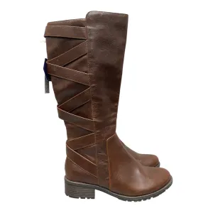 Boots Knee Flats By Croft And Barrow In Brown, Size:8.5 Reinforced Form Morning Walk Lace Up Design