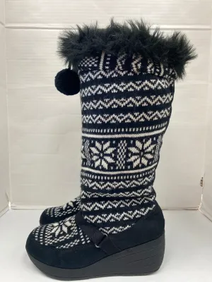 High-traction Secure Step Boots Knee Heels By Clothes Mentor In Black & White, Size: 9