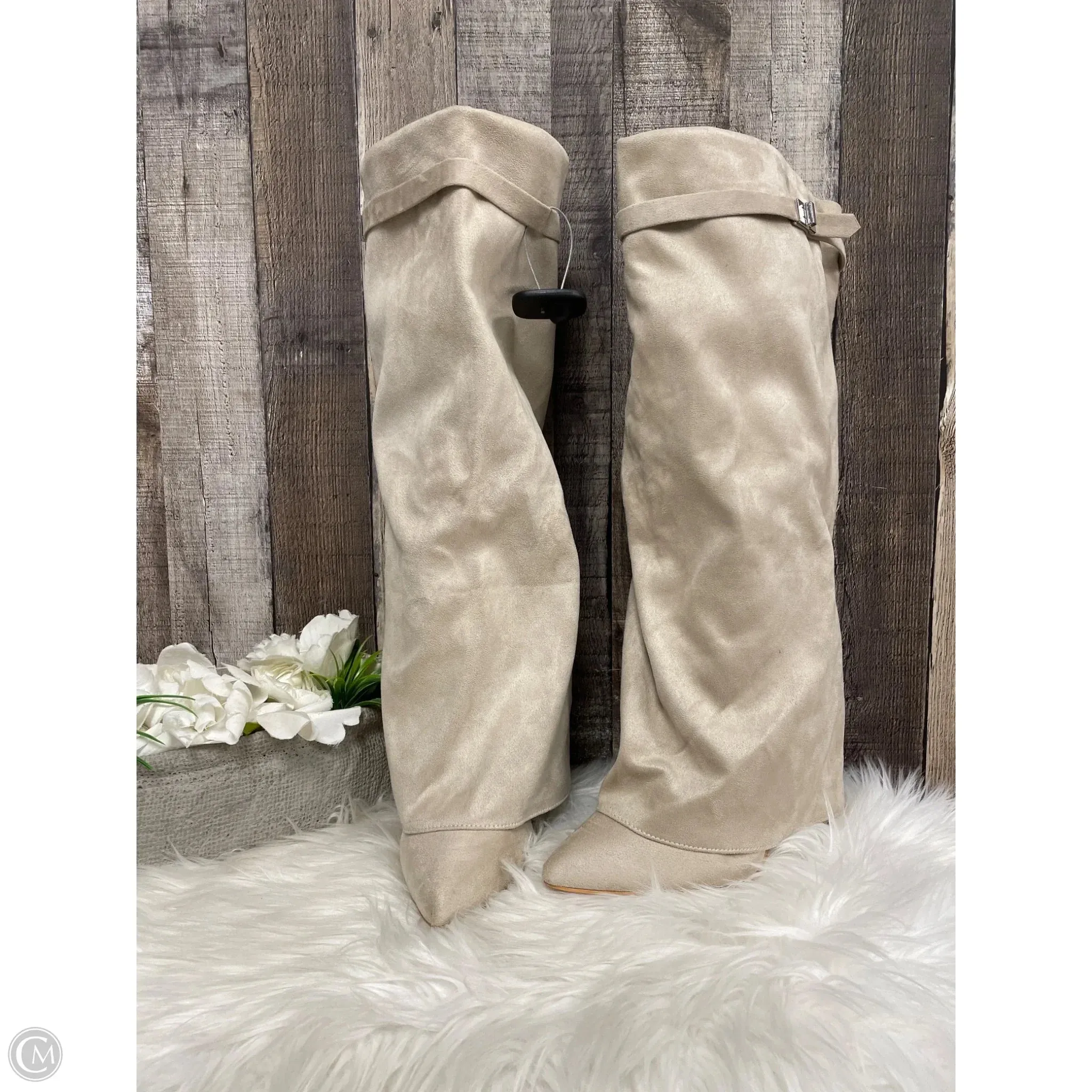 Boots Knee Heels By Pretty Little Thing In Beige, Size: 9 Rugged Look Eco Material Rural Traveler