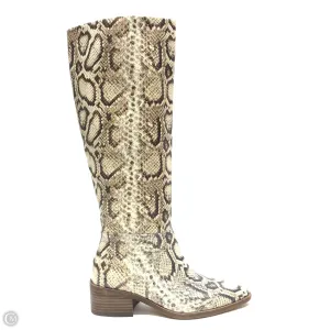 Boots Knee Heels By Vince Camuto In Snakeskin Print, Size: 5.5 Protective Design
