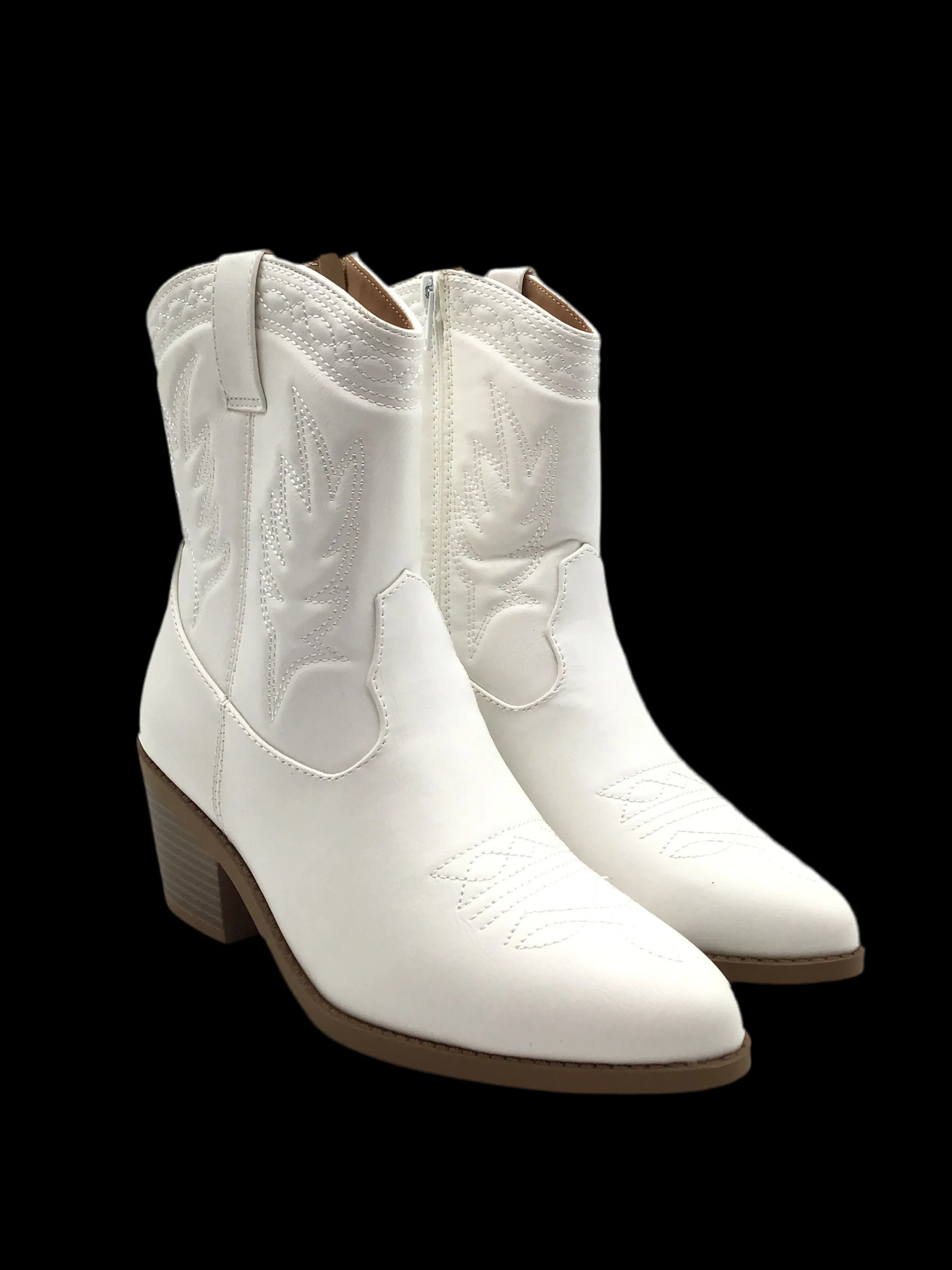 Boots Western By Soda In Cream, Size: 8.5 puncture resistant