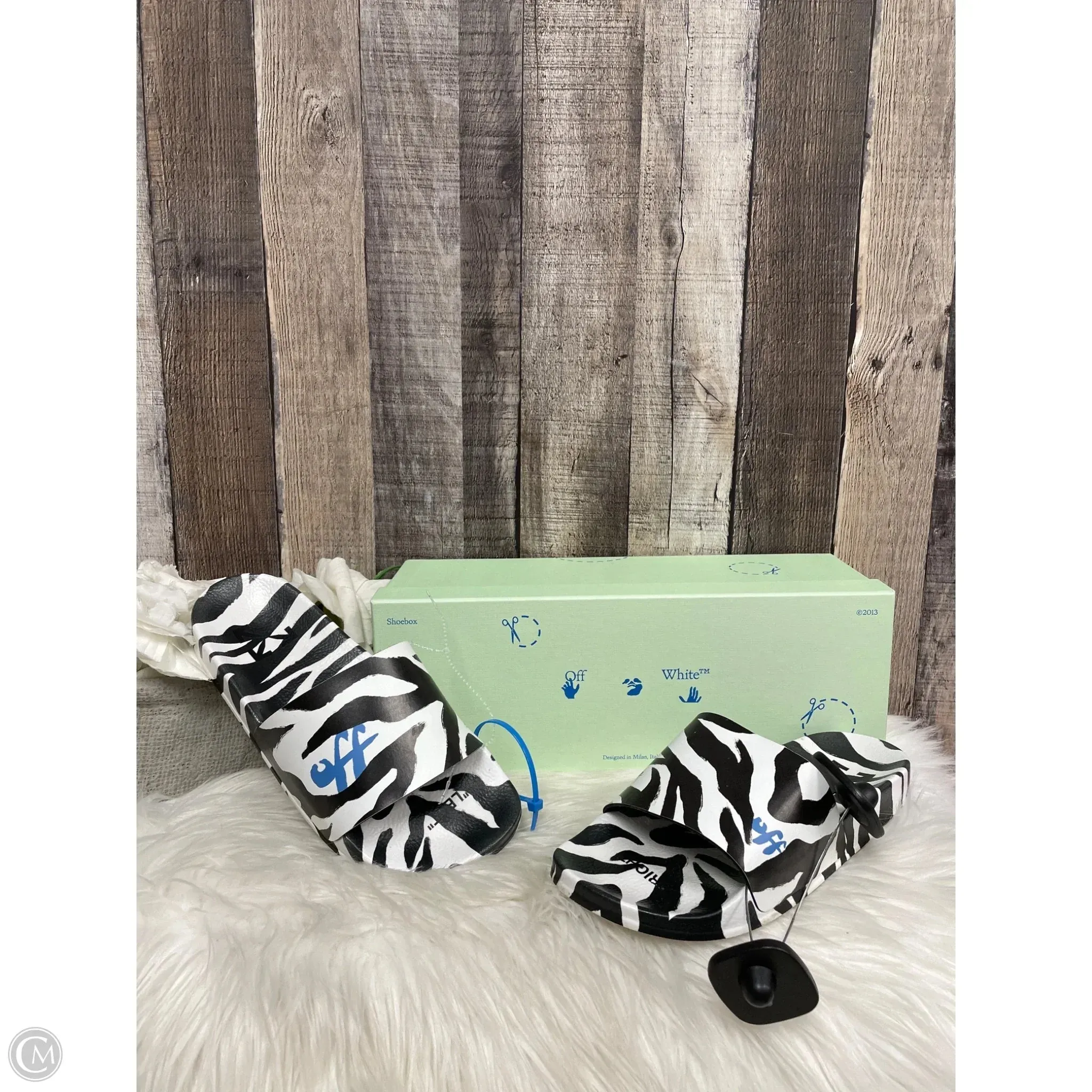 Pose Ready Sandals Luxury Designer By Off-white In Black & White, Size: 8