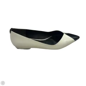 Shock Absorption Midsole Shoes Designer By Tory Burch In Black & Cream, Size: 10.5