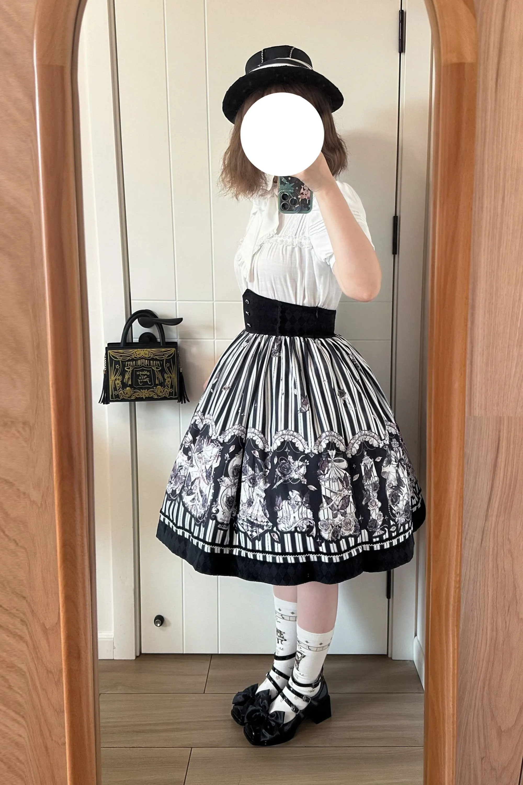 (Buyforme)Little Bear~Gothic Lolita Black and White Striped JSK Set