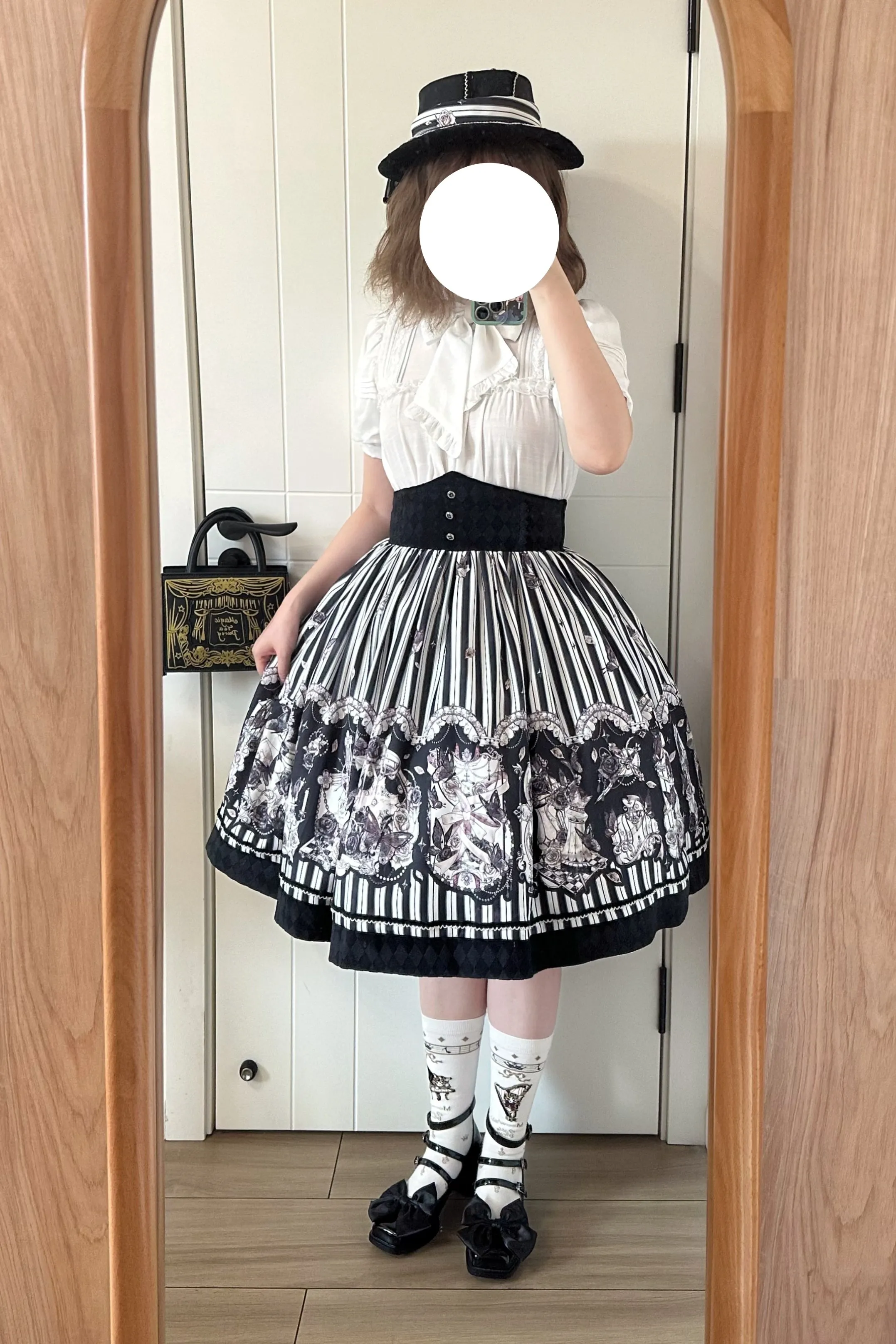 (Buyforme)Little Bear~Gothic Lolita Black and White Striped JSK Set