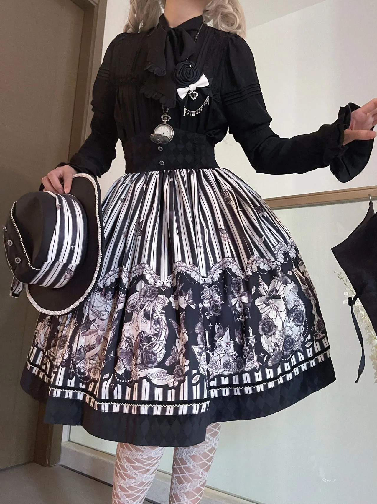 (Buyforme)Little Bear~Gothic Lolita Black and White Striped JSK Set