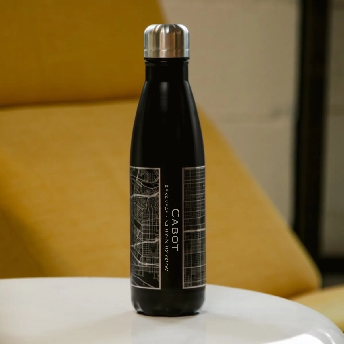 Cabot - Arkansas Engraved Map Insulated Bottle in Matte Black