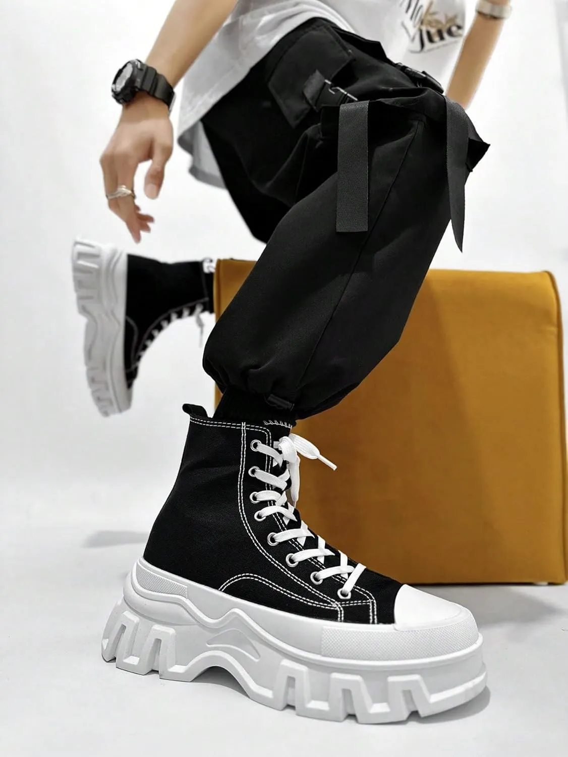 Canvas Unisex Casual High Top Sneakers Comfortable Lace Up Streetwear Shoes for Men Large Size Couple Shoes for Daily Wear and Urban Outfits