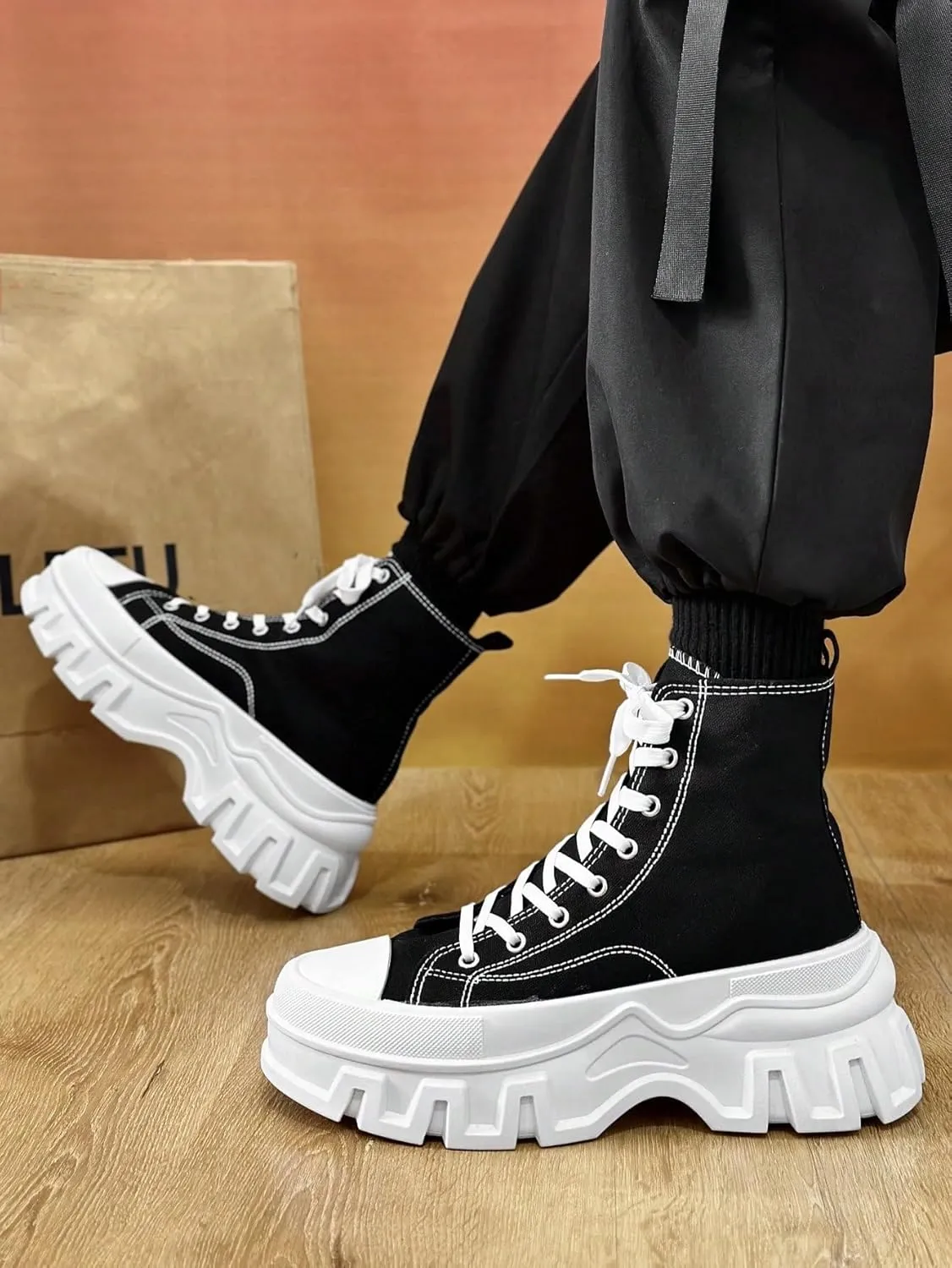 Canvas Unisex Casual High Top Sneakers Comfortable Lace Up Streetwear Shoes for Men Large Size Couple Shoes for Daily Wear and Urban Outfits