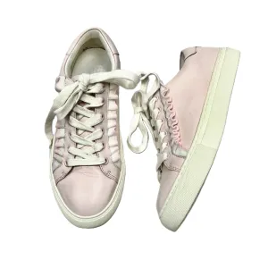 Airflow channels Shoes Designer By Tory Burch In Pink, Size: 7