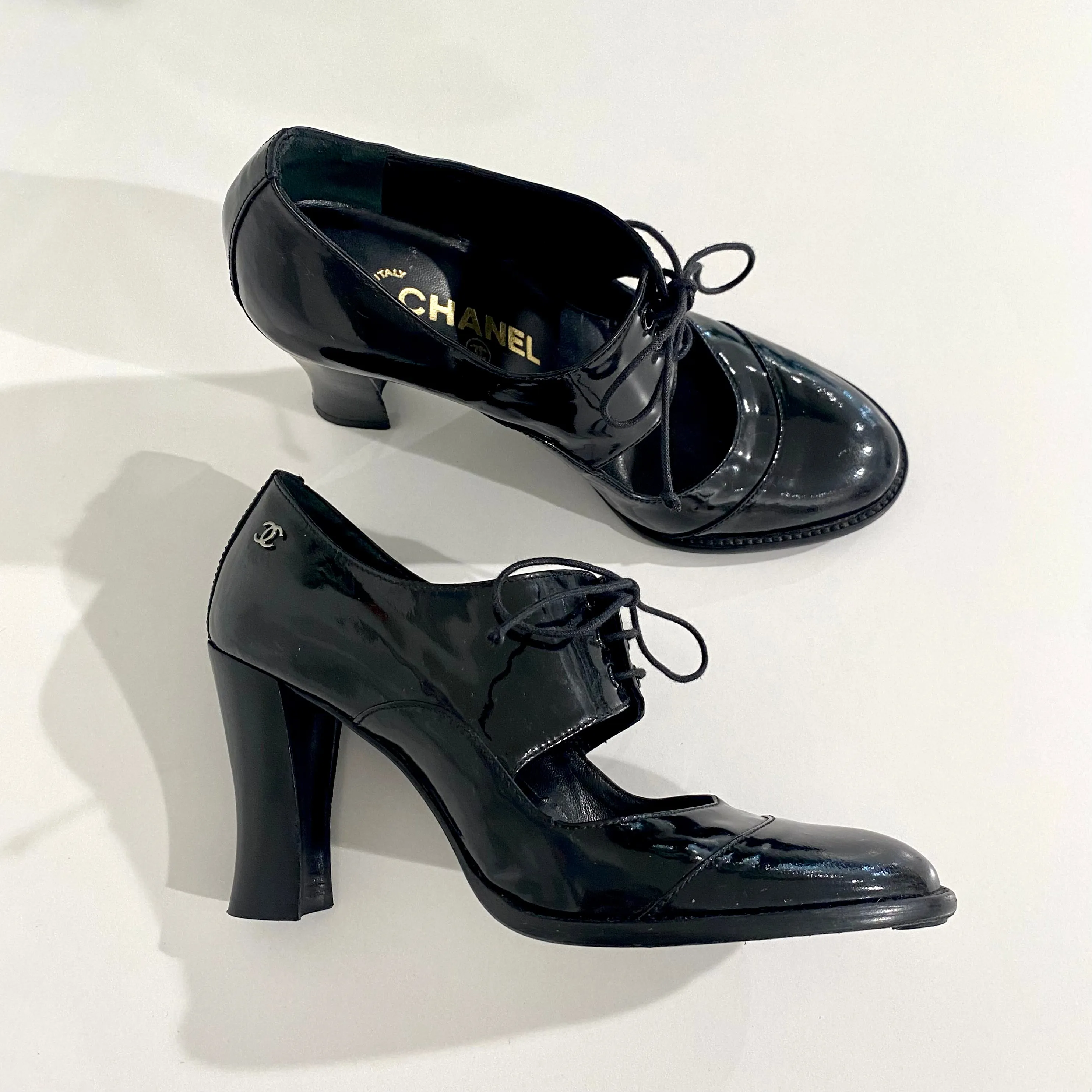 Chanel Vintage Oxford Heels