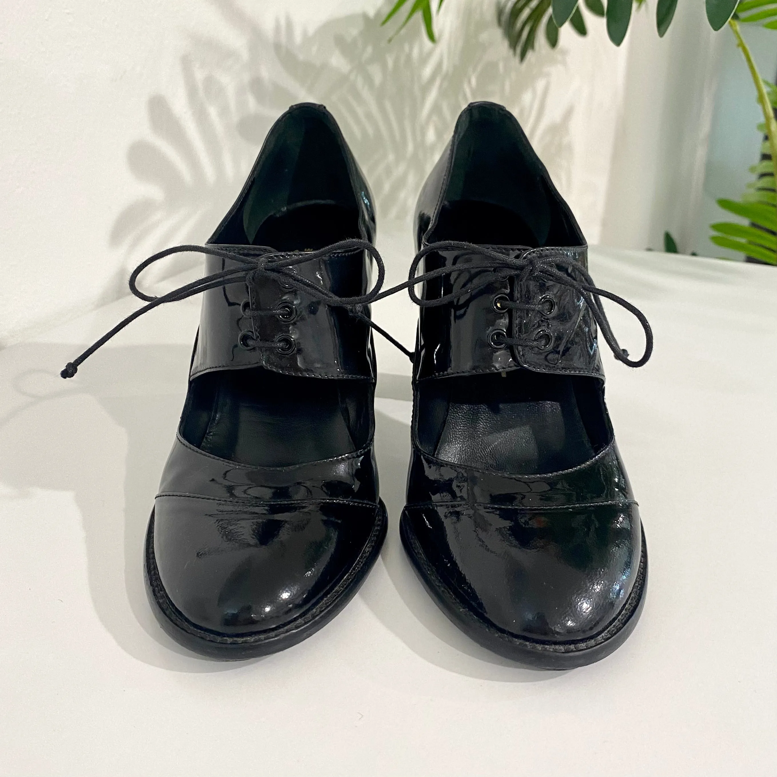 Chanel Vintage Oxford Heels