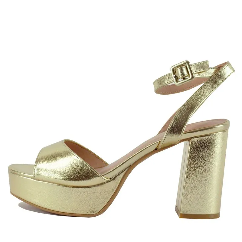 Chinese Laundry Theresa 70s Style Metallic Leather Platform Sandal - Golden
