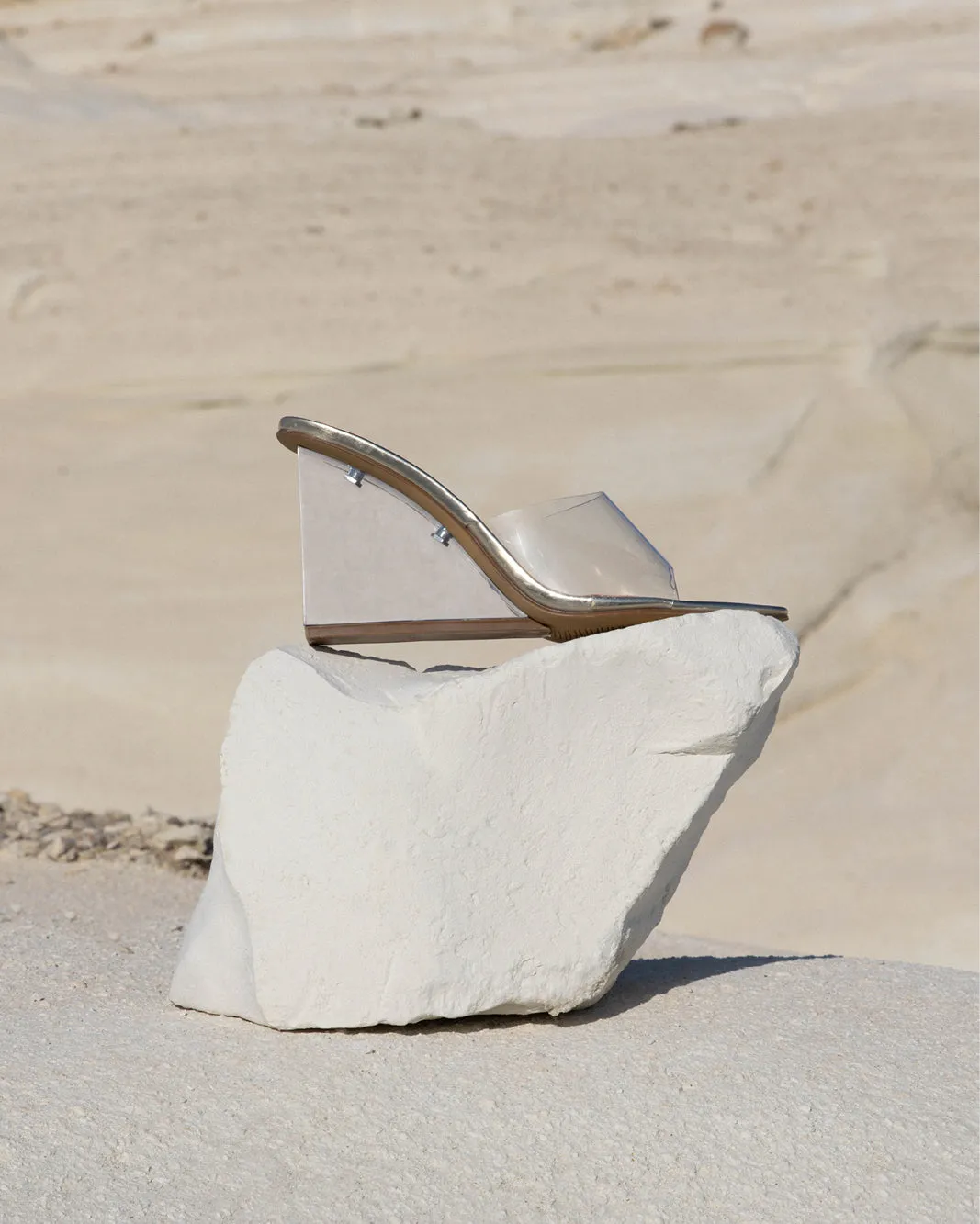 NYDIA - CLEAR-LIGHT GOLD SHINE Red Carpet Fashionable Look