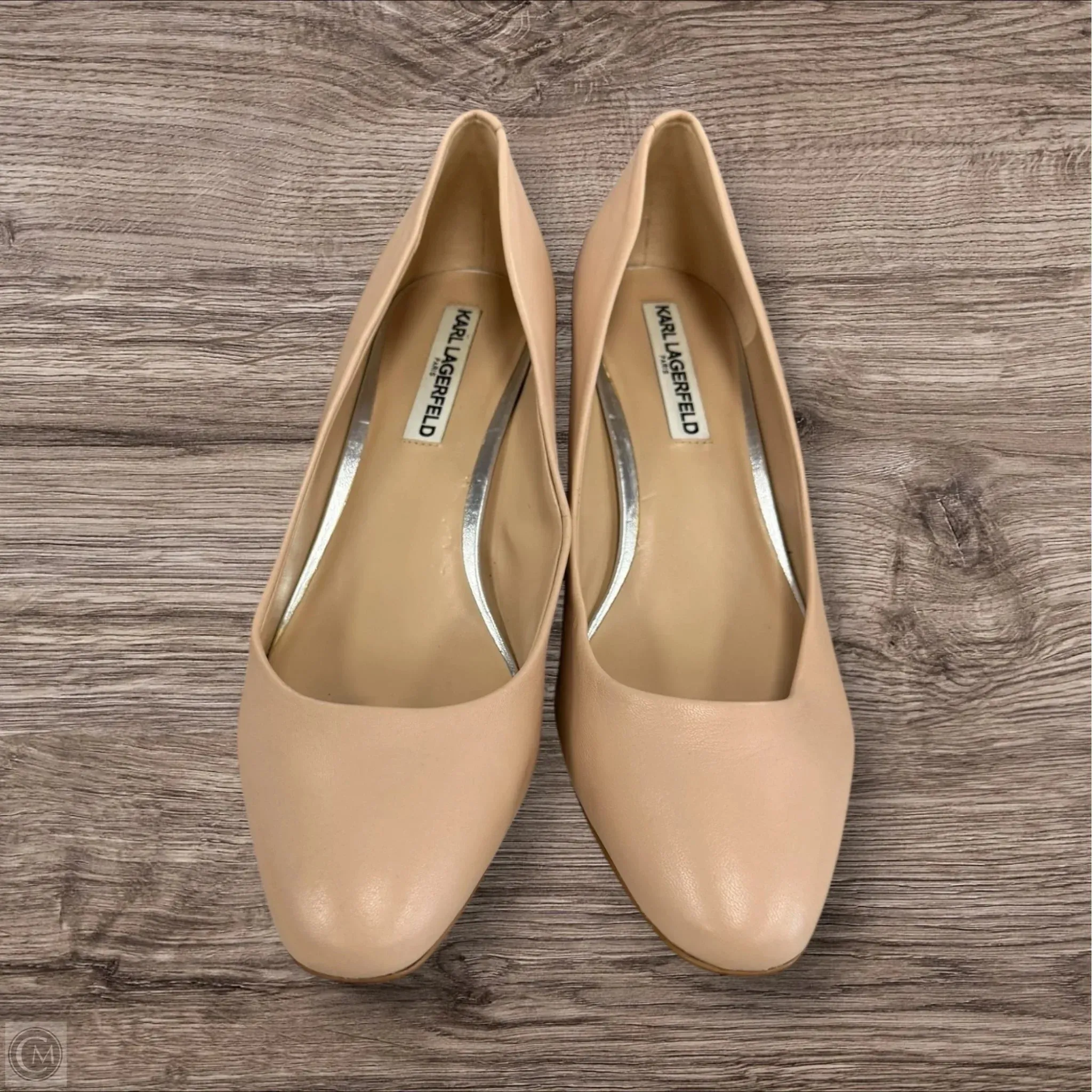 Shoes Designer By Karl Lagerfeld In Beige, Size: 10 Coastal vibe