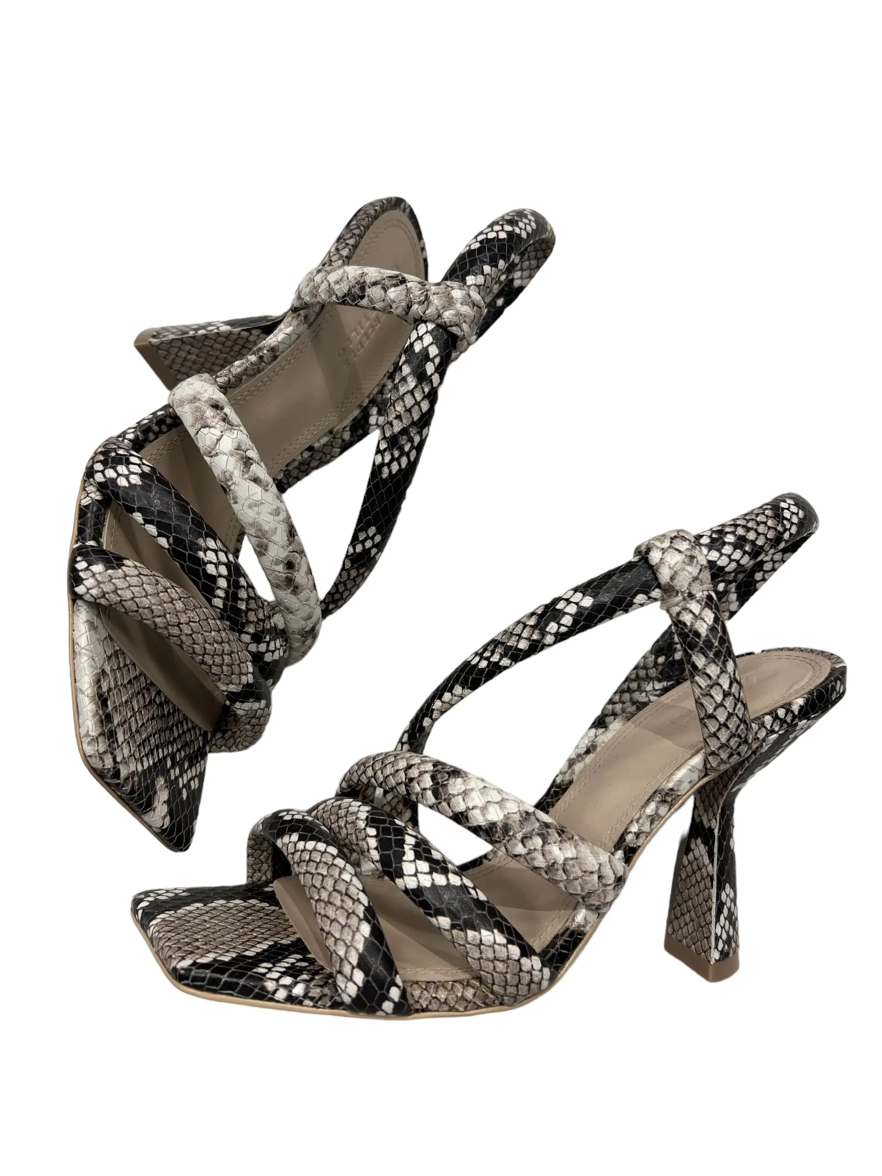 King Walk Barefoot Feel Design Shoes Designer By Mercedes Castillo  Size: 7.5