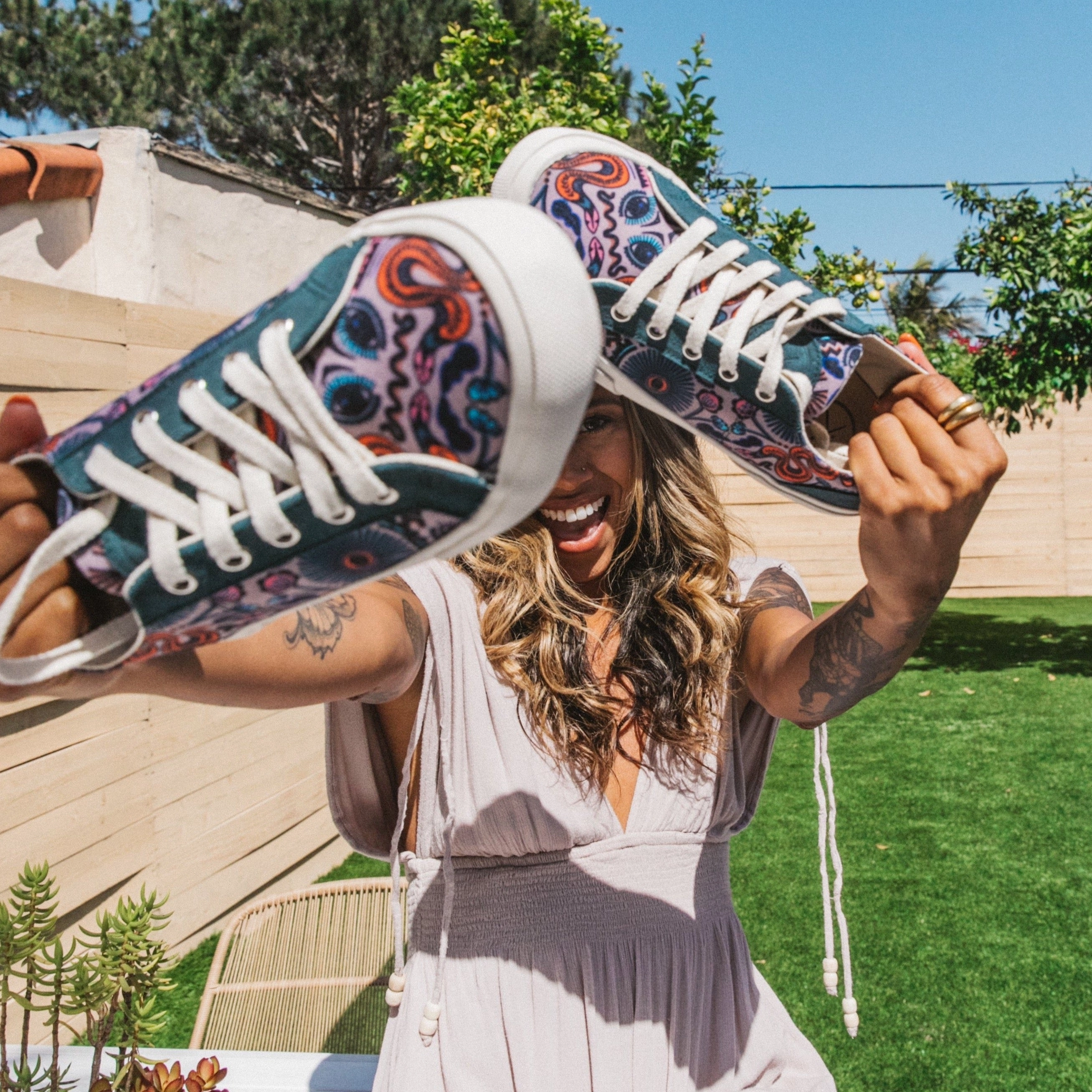 Corozal Lace up Responsive Look