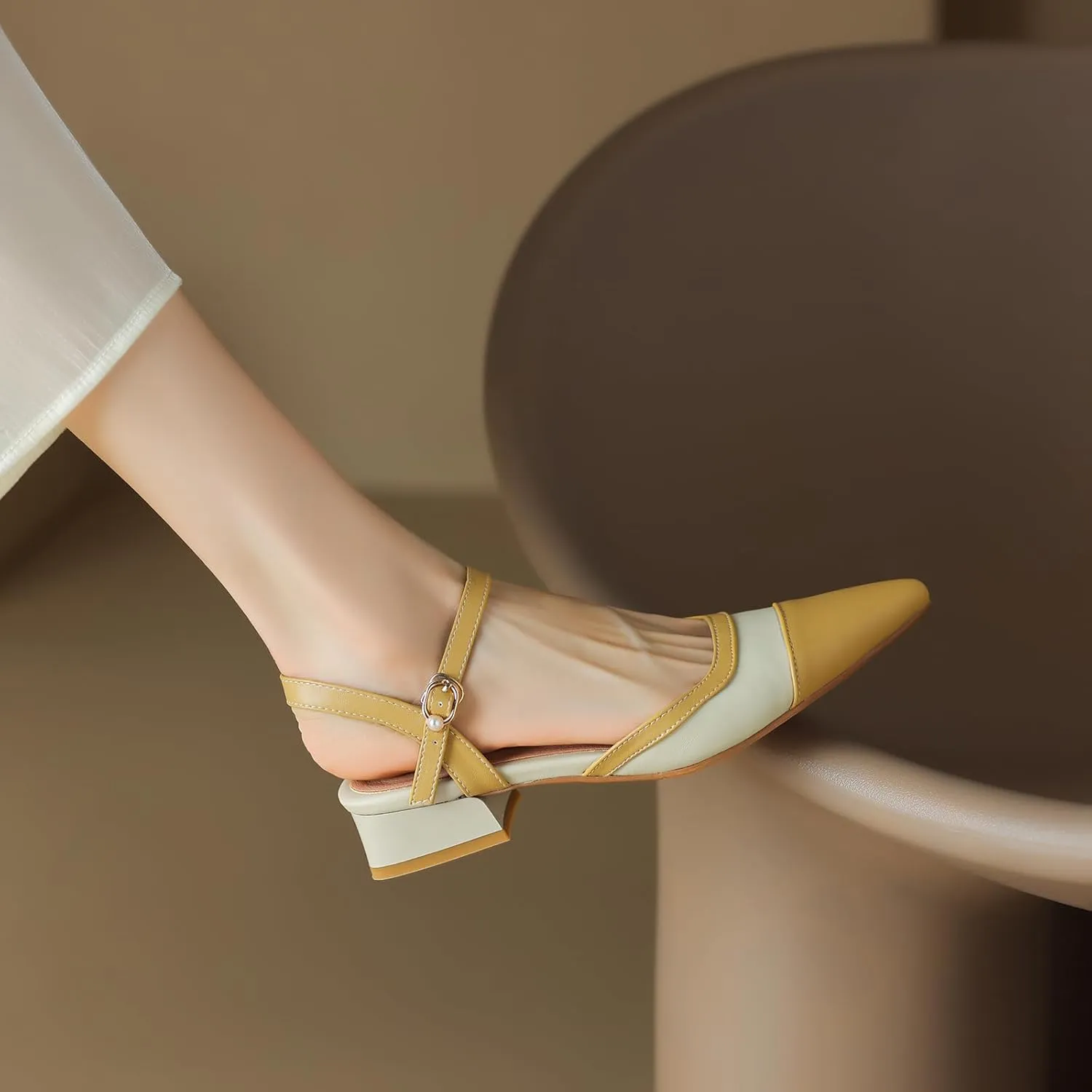 Cozivwaiy Vintage Shoes Two Tone Pumps Open Back Low Heels Dress Shoes Patchwork Pumps Cap Closed Toe Sandals Ankle Strap