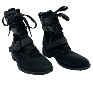 Boots Designer By UGG In Black, Size: 6.5 Low Impact Sole Geometry