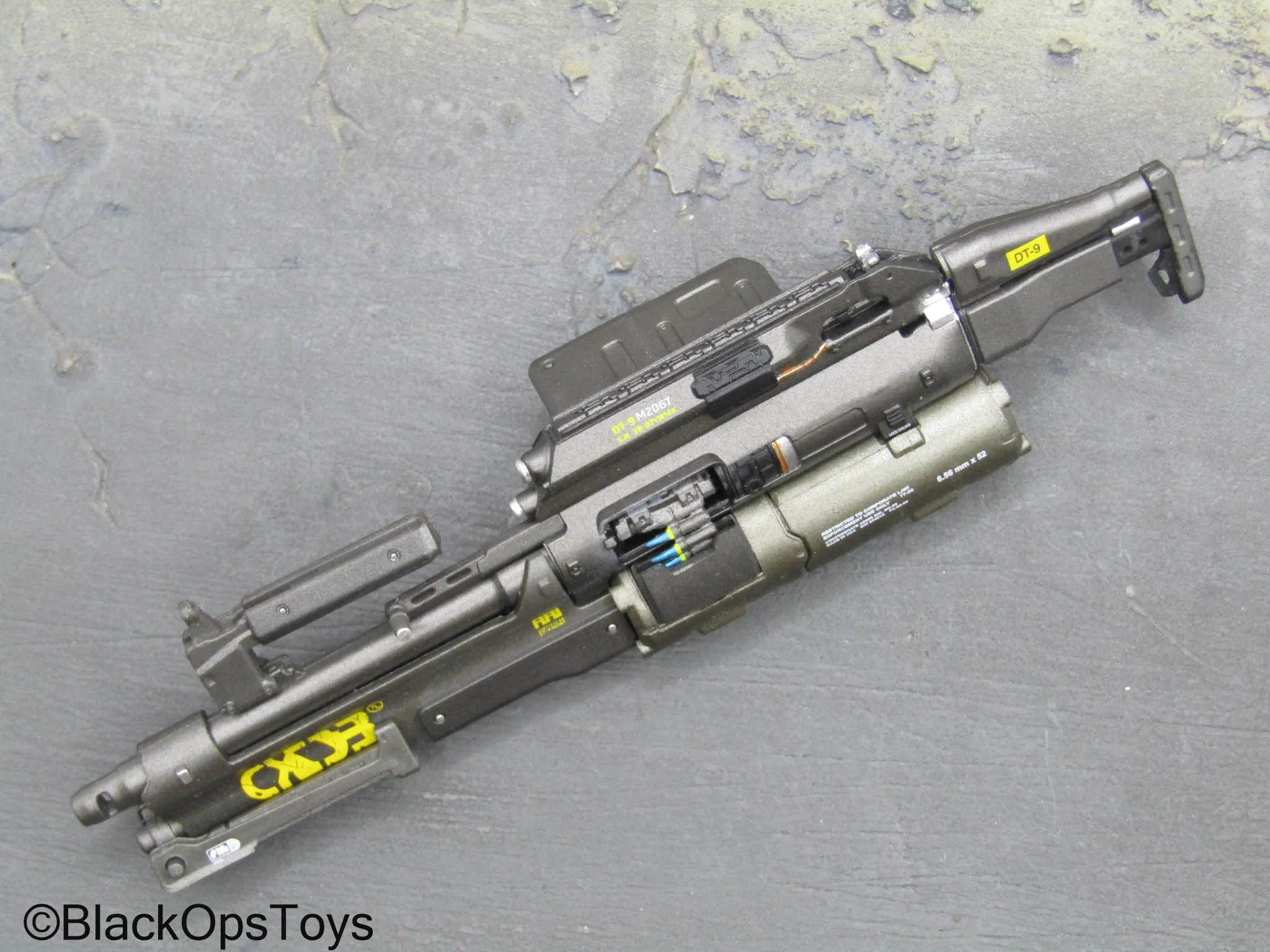 Cyberpunk 2077 V Male - Constitutional Arms M2067 Defender Rifle