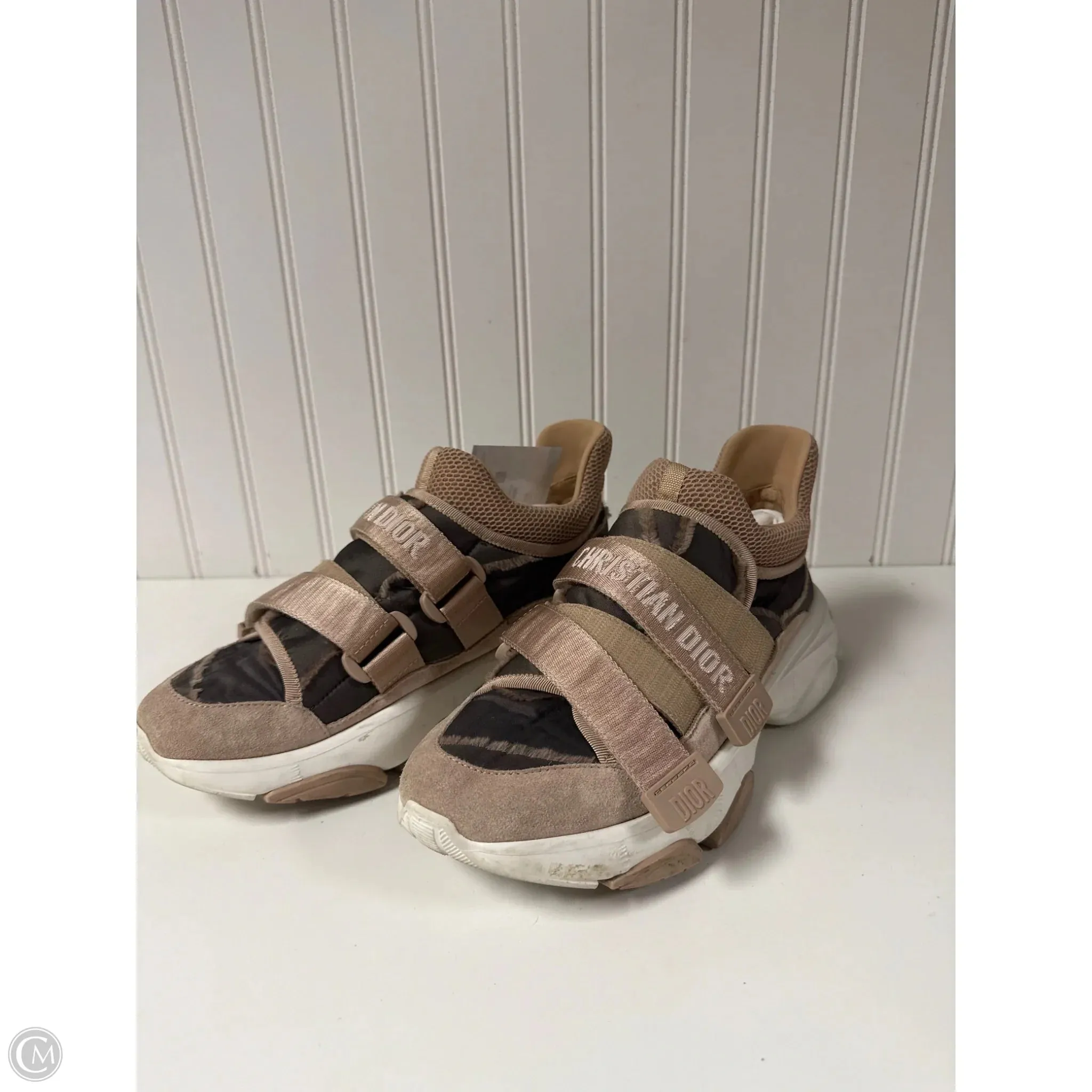 Shoes Luxury Designer By Dior In Beige, Size: 8.5 Running mud proof