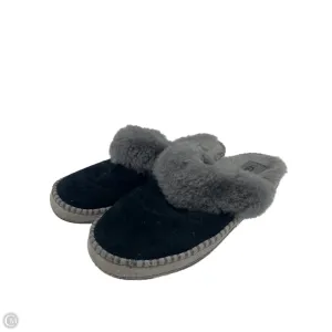Shoes Designer By Ugg In Black & Grey, Size: 8 Quick Motion Team Match